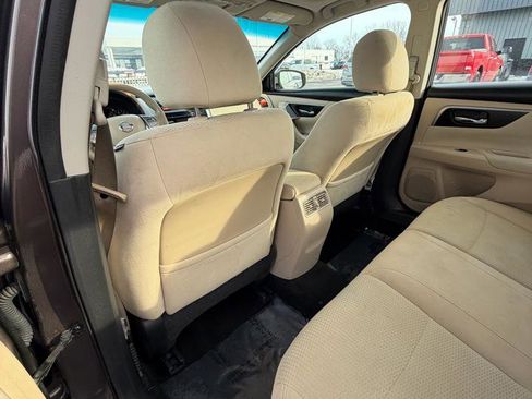 Used 2015 Nissan Altima 2.5 SV w/ Convenience Package image 22