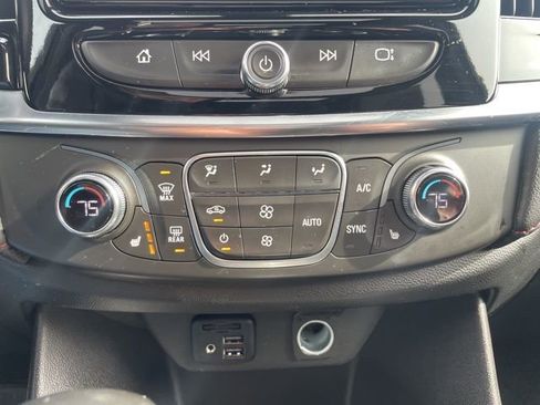 Used 2024 Chevrolet Traverse RS w/ LPO, Floor Liner Package AWD/4WD image 28