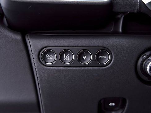 Used 2026 McLaren Artura RWD image 66