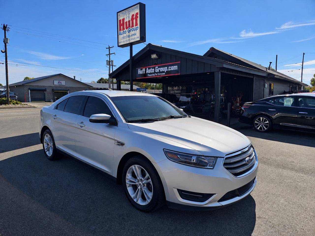 Used 2018 Ford Taurus SEL w/ Equipment Group 201A AWD/4WD image 2
