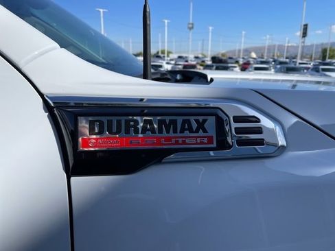 Used 2026 GMC Sierra 3500 SLT w/ SLT Convenience Package AWD/4WD image 19