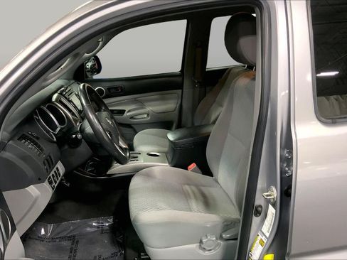 Used 2015 Toyota Tacoma 4x4 Double Cab w/ SR5 Package image 7