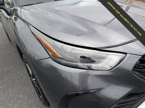 Used 2021 Toyota Highlander XSE image 10