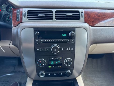 Used 2014 GMC Yukon XL SLT RWD image 18