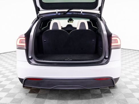 Used 2022 Tesla Model X AWD/4WD image 32