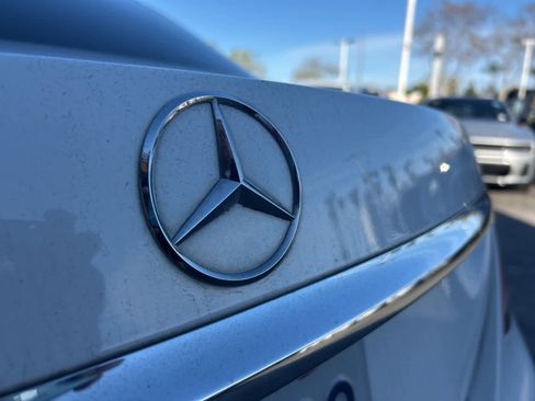 Used 2018 Mercedes-Benz E 300 image 19