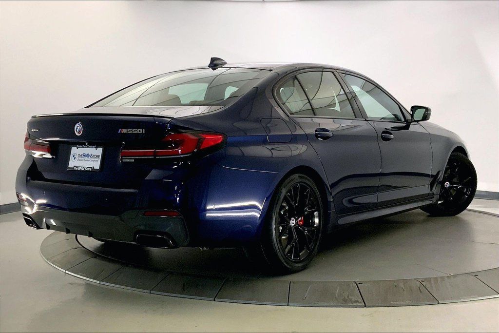 Used 2023 BMW M550i xDrive w/ Executive Package AWD/4WD image 12