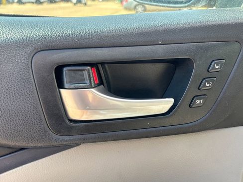 Used 2016 Toyota Highlander Limited image 7