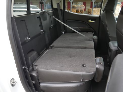 Used 2020 Chevrolet Colorado Z71 image 32