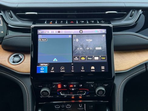 Used 2022 Jeep Grand Cherokee Summit image 12