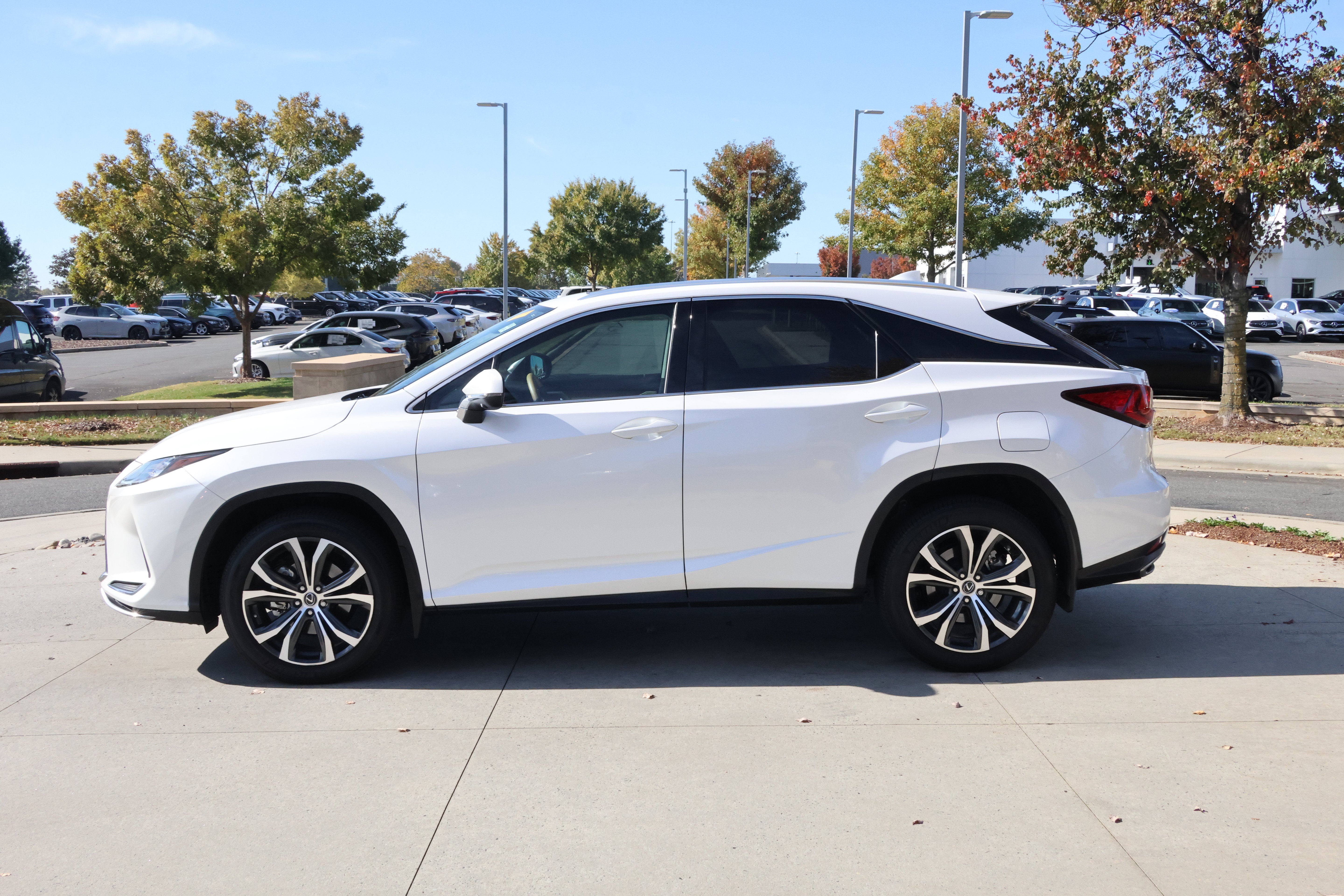 Used 2022 Lexus RX 350 FWD w/ Premium Package image 6