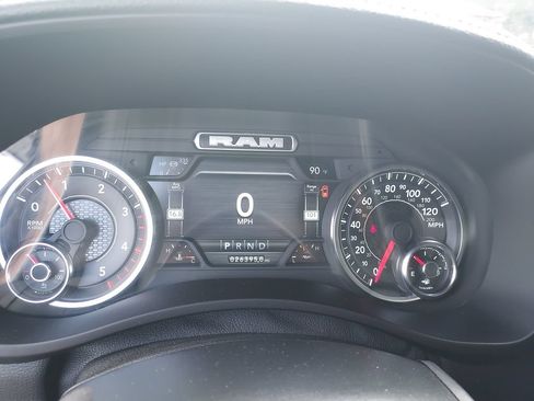 Used 2024 RAM 2500 Laramie w/ Night Edition AWD/4WD image 18