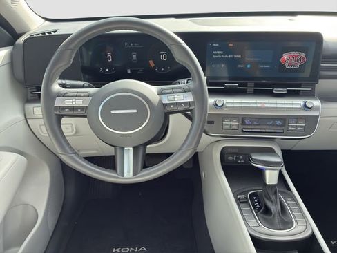 Used 2024 Hyundai Kona SEL image 15