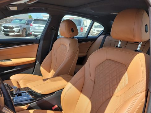 Used 2023 BMW 540i w/ M Sport Package RWD image 21