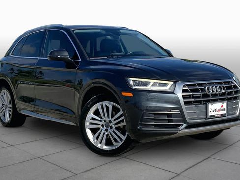 Used 2018 Audi Q5 2.0T Premium Plus w/ Premium Plus Package AWD/4WD image 3