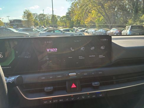 Used 2025 Kia K4 LXS image 17