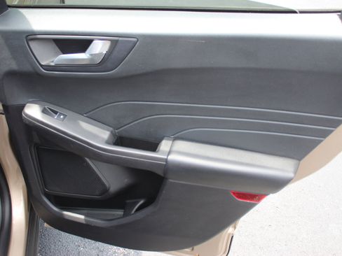Used 2021 Ford Escape SEL FWD image 28
