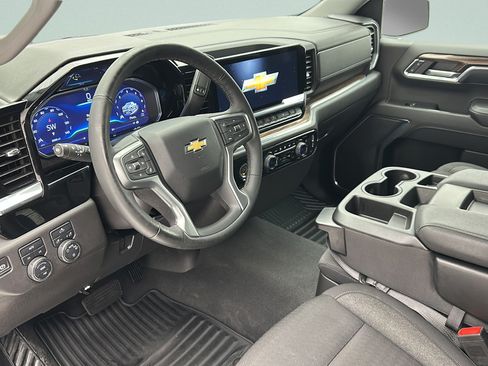 Used 2024 Chevrolet Silverado 1500 LT AWD/4WD image 13