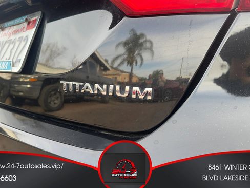 Used 2013 Ford Focus Titanium w/ Titanium Handling Pkg image 18