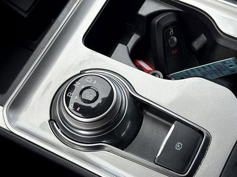 Used 2023 Ford Edge SEL image 24