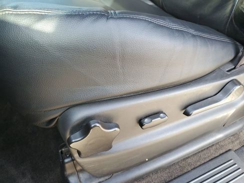 Used 2013 Chevrolet Avalanche LT w/ All-Star Edition image 13