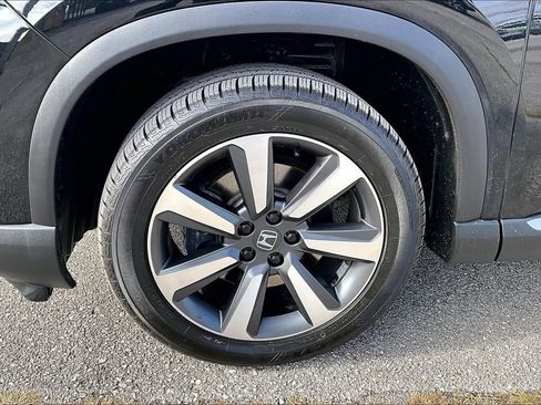 Used 2023 Honda Pilot Touring image 12