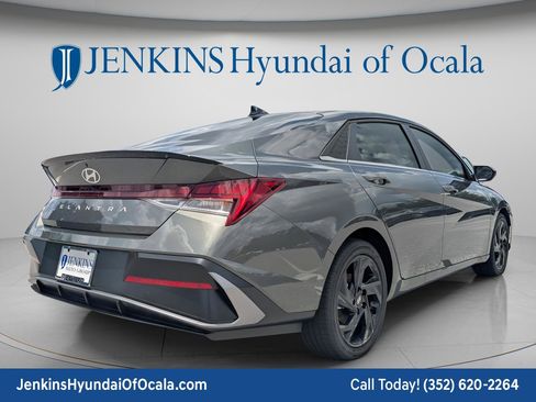 New 2026 Hyundai Elantra SEL Sport Premium FWD image 3