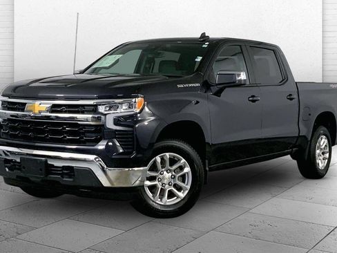Used 2023 Chevrolet Silverado 1500 LT AWD/4WD image 12