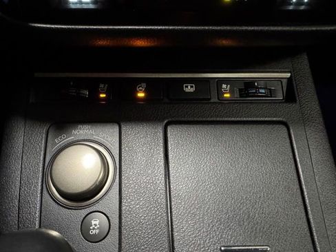 Used 2014 Lexus ES 350 w/ Luxury Package FWD image 26