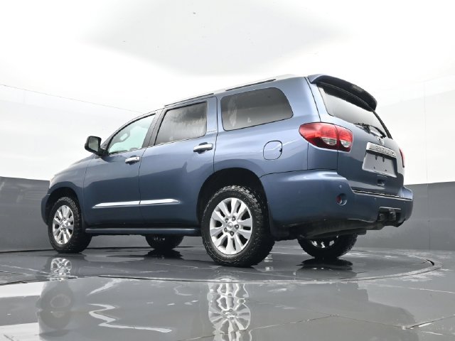 Used 2018 Toyota Sequoia Platinum AWD/4WD image 31