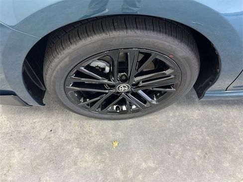 Used 2025 Toyota Camry SE w/ Multimedia Upgrade Package image 11