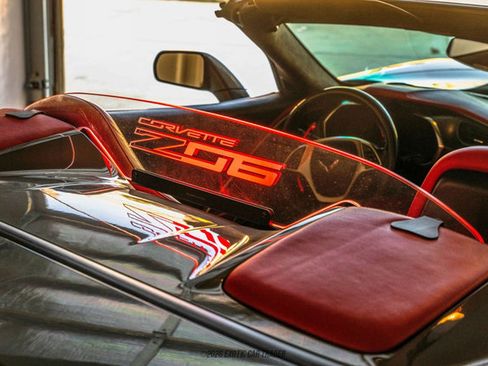 Used 2016 Chevrolet Corvette Z06 w/ 3LZ Preferred Equipment Group image 38