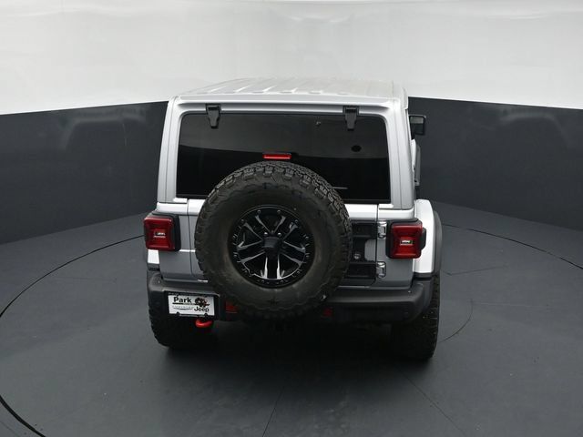 Used 2024 Jeep Wrangler Unlimited Rubicon AWD/4WD image 13
