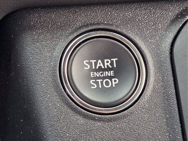 Used 2025 Land Rover Defender 110 V8 AWD/4WD image 29