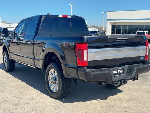 Used 2022 Ford F350 Platinum AWD/4WD image 6