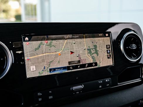 Used 2024 Mercedes-Benz Sprinter 3500 image 60