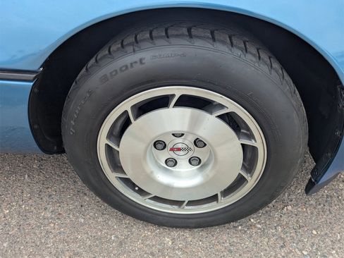 Used 1987 Chevrolet Corvette Base image 5