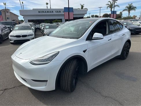 Used 2021 Tesla Model Y 2WD image 11