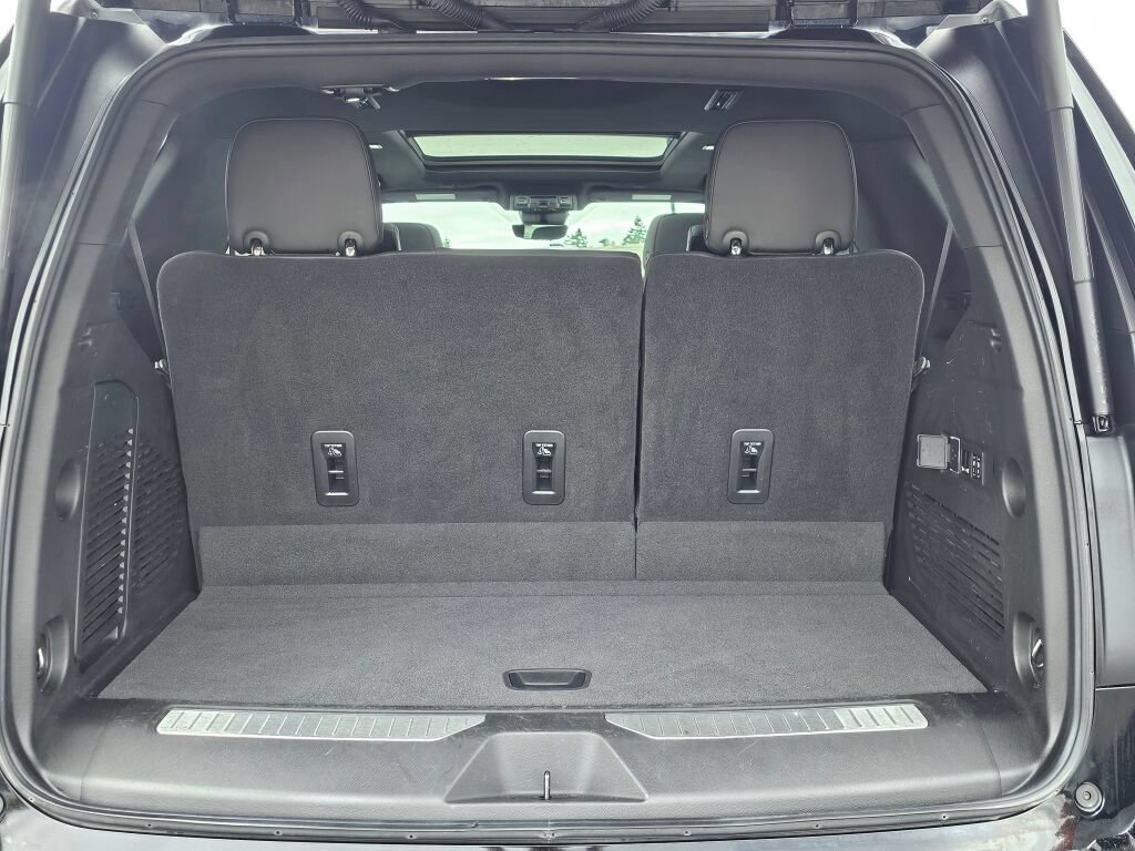 Certified 2023 Chevrolet Tahoe High Country AWD/4WD image 30