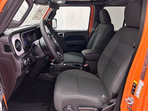 New 2025 Jeep Gladiator Sport image 13