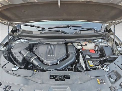 Used 2024 Chevrolet Traverse LT FWD image 24
