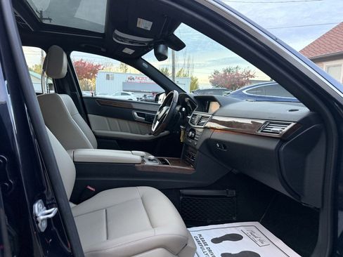 Used 2012 Mercedes-Benz E 350 4MATIC Sedan image 17