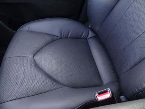 Used 2025 Toyota Grand Highlander AWD image 14