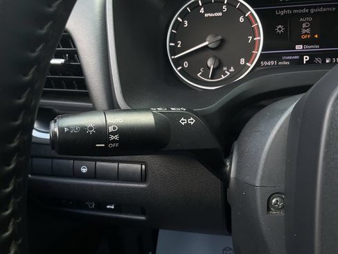 Used 2025 Nissan Rogue SV FWD image 35