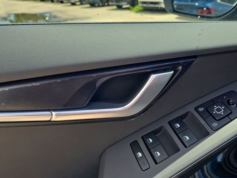 New 2026 Kia Niro EX FWD image 18