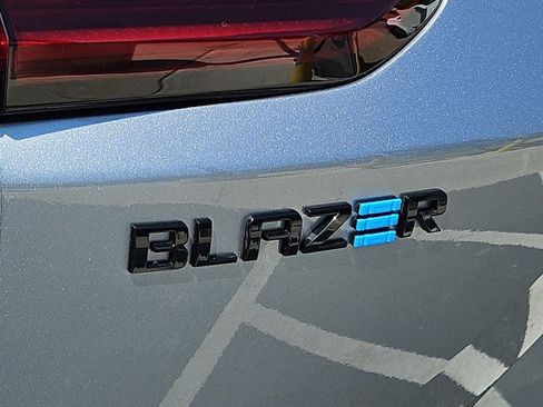 Used 2026 Chevrolet Blazer EV RS w/ LPO, Blackout Package FWD image 31