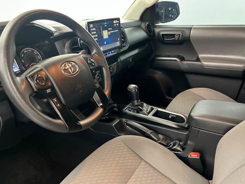 Used 2022 Toyota Tacoma SR AWD/4WD image 11