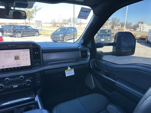 Used 2025 Ford F350 Platinum image 54