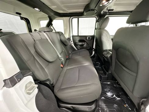 Used 2023 Jeep Wrangler Unlimited w/ Cold Weather Group AWD/4WD image 28