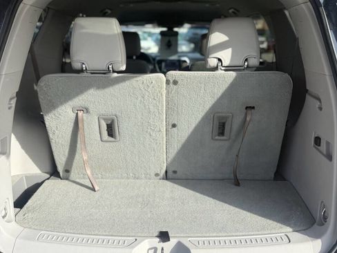 Used 2019 GMC Acadia SLT w/ LPO, Floor Liner Package image 20